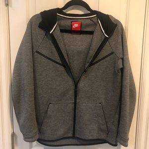Nike boys zip hoodie sweatshirt. Size L